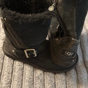 UGG Black Boots with Fur and Buckle